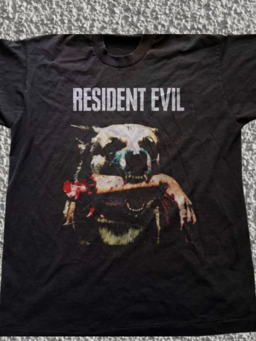 Resident Evil Grunge Dog T-shirt Heavy cotton gildan